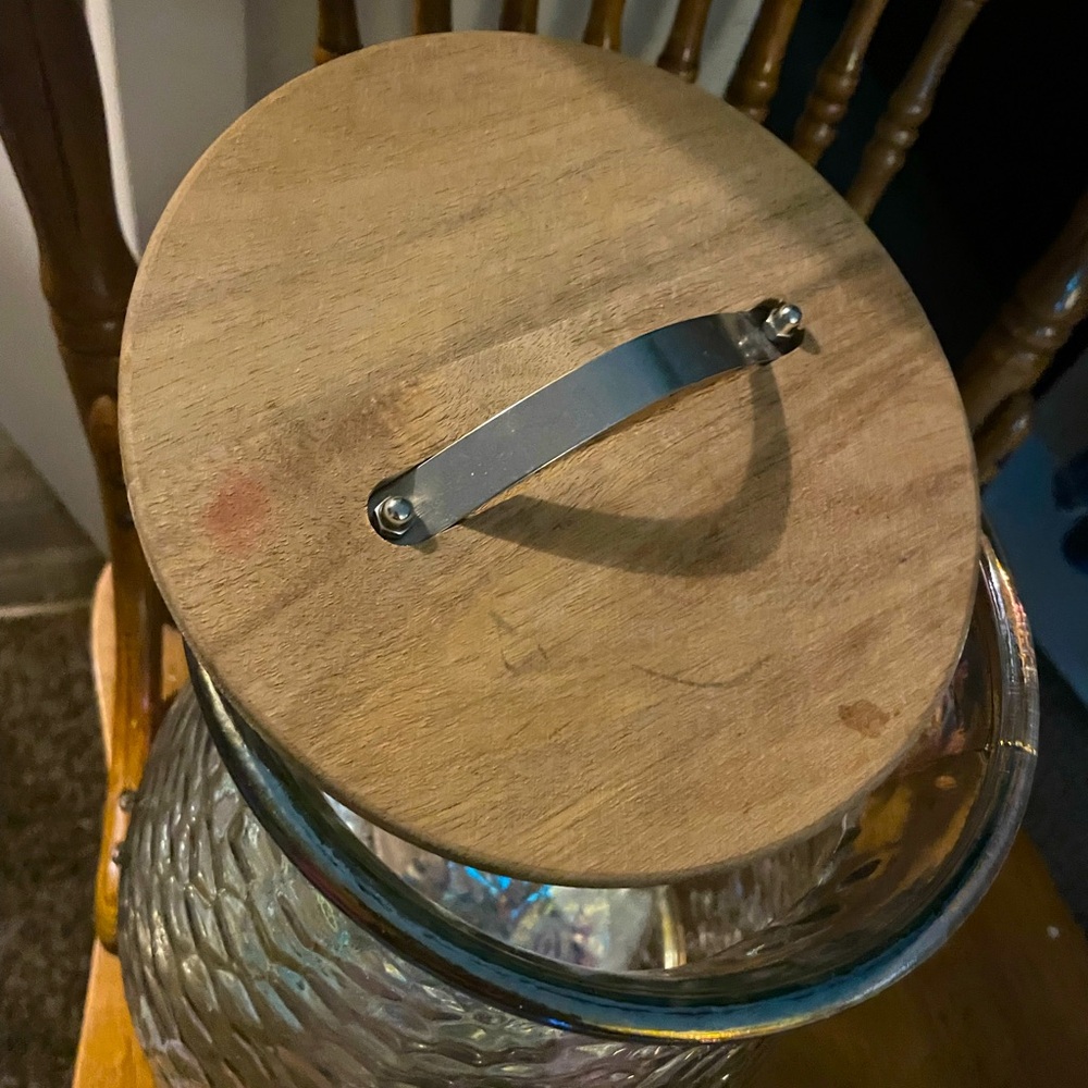 Glass container